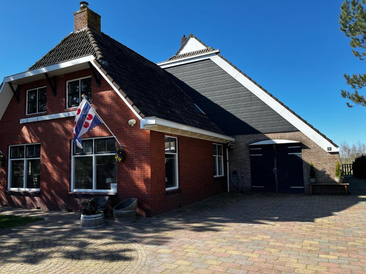 Veendijkhoeve Oosterwolde  Exterior photo